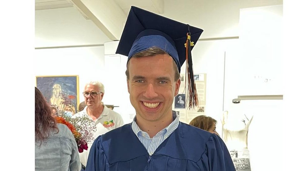 Congratulations to our AWESOME employee Jake on his graduation from the Brookdale Community College KACH (Keep Achieving) College Program!  We are so proud of you!  🎓🎓🎓