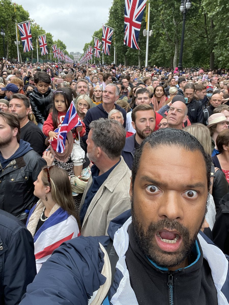 jamesjayrl's tweet image. #queensplatinumjubilee #QueensPlatinumJubilee2022 #queensjubileeconcert