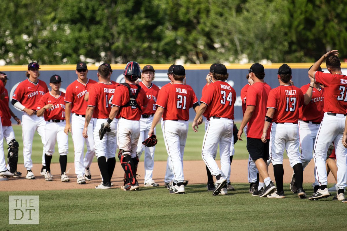 DT Multimedia tweet media