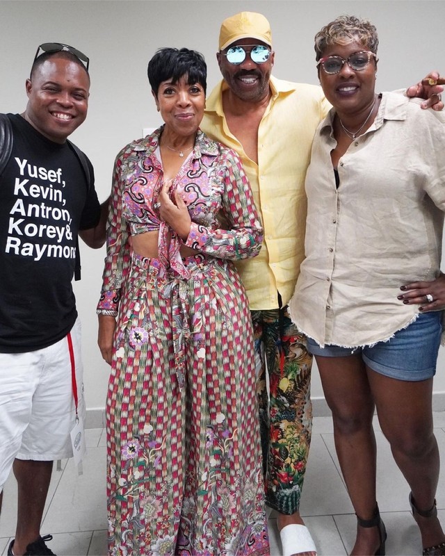 Steve Harvey Radio tweet media