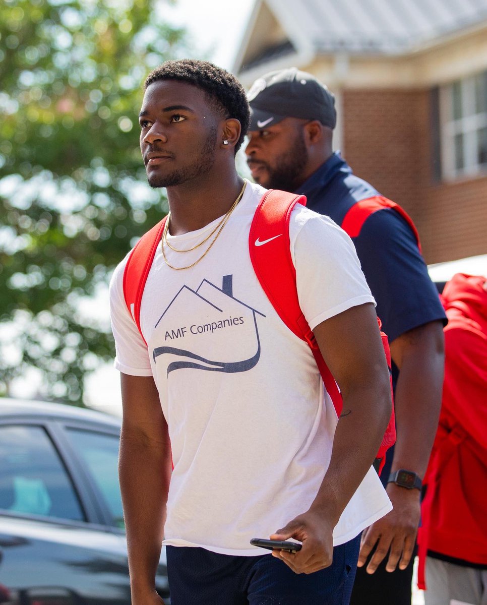 LibertyFootball's tweet photo. The newest Flames arrived home to The Mountain today. https://t.co/AhzOdiRX9W