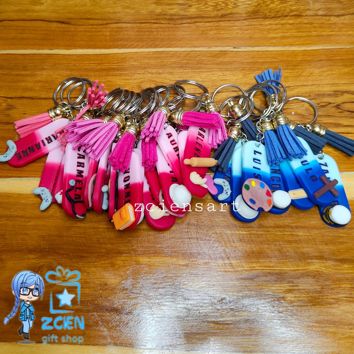 zciensart's tweet image. Name Keychains
.
.
Sa mga gusto din po magpaggawa, message lang po kayo 🥰
.
.
.
.
.
#zciensart 
#namekeychain #handmade #clayart #giftideas #zcienshop