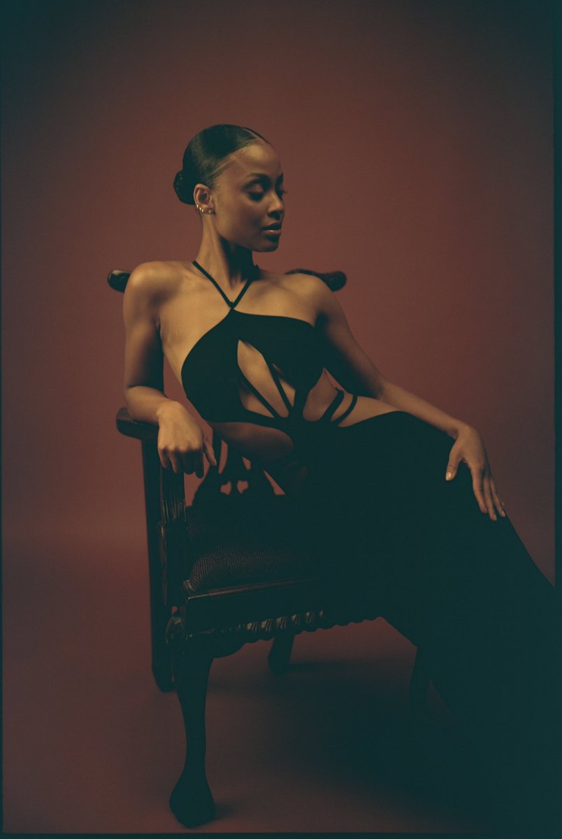 csj91's tweet photo. Ashleigh at Envisionary Studio
#Gw690ii x #portra400 https://t.co/z4On7kAoJD