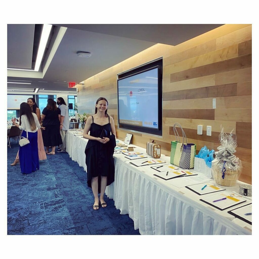 Thank you #womenunited of #unitedway for a wonderful event last night! It was great to reunite with #loreal #traveldivision and see #cotarde products being such a success at the silent auction. 💫
•
#womenunitedmiami #womenpower