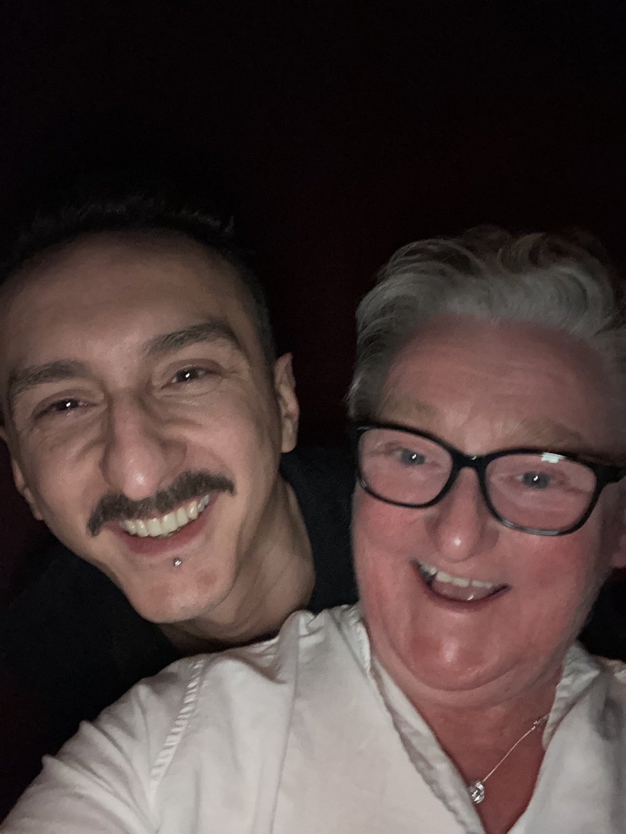scampim's tweet photo. If Stella made Sundays @kriskesiak @horsemusic what a beautiful evening πsounding as good as ever β¦ #thesamesky https://t.co/h1HupgqMMw