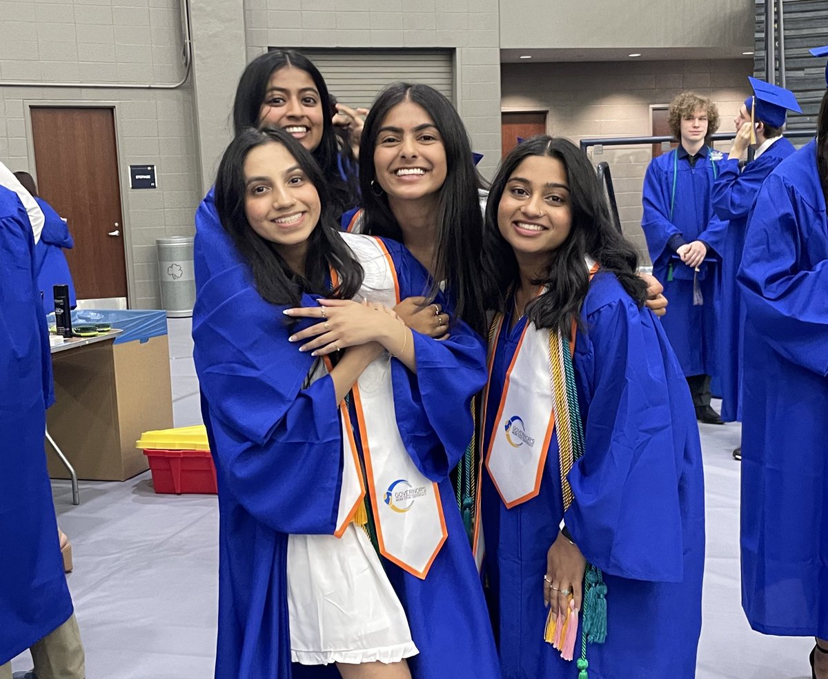 khushipatel2004's tweet photo. patels  #EHSLions22 https://t.co/RvPTpJQuQz