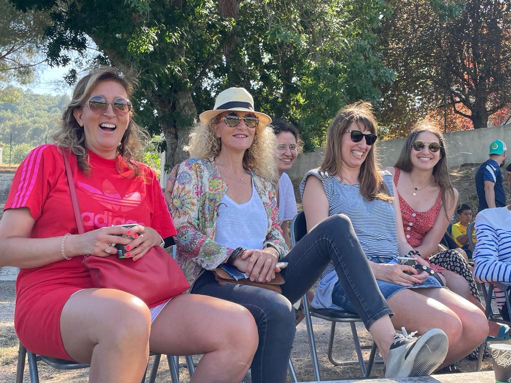 VBourcet2022's tweet photo. [1/2] C'est une très belle journée, pleine de partages, d'échanges et d'esprit sportif que nous avons vécu aujourd'hui. Alors que nous étions avec vous, ce matin, sur les marchés de Gardanne et de Bouc Bel Air ─ où l'accueil y est toujours exceptionnel et... https://t.co/ZPKM37iA51