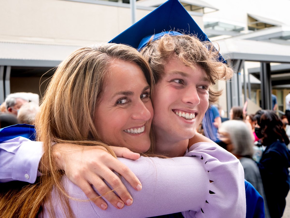 LMDeegan's tweet photo. This kid!  #graduation #congratulations #proudmamabear https://t.co/X46mBdYecL