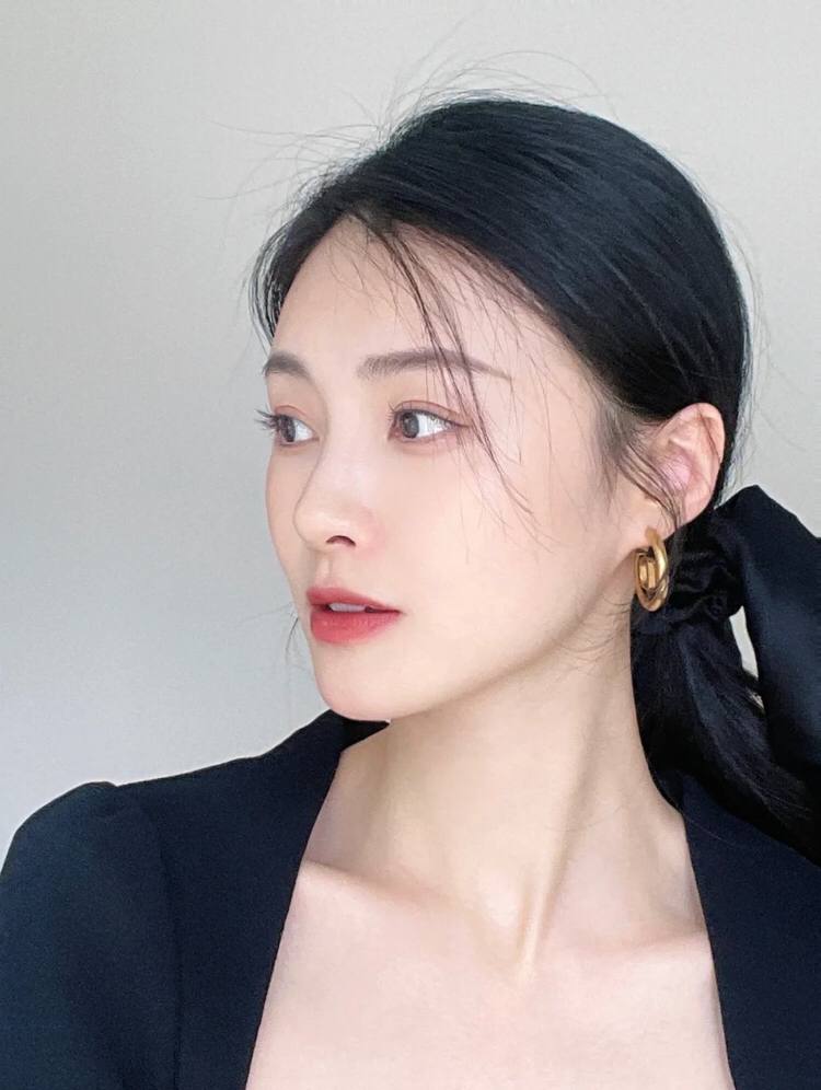 LuLu88997670's tweet photo. Loving yourself is the beginning of a lifetime of romance🥰🥰 https://t.co/UhGHrQMNOQ