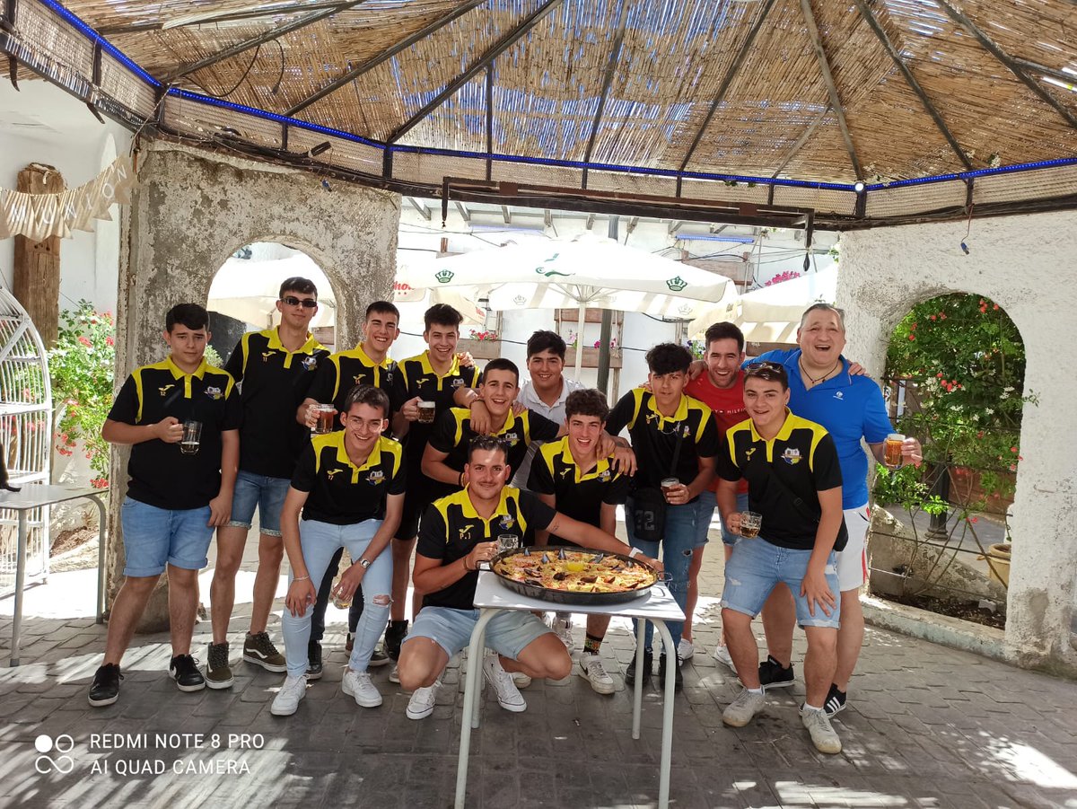 Con ellos a la guerra 🍍💙💛