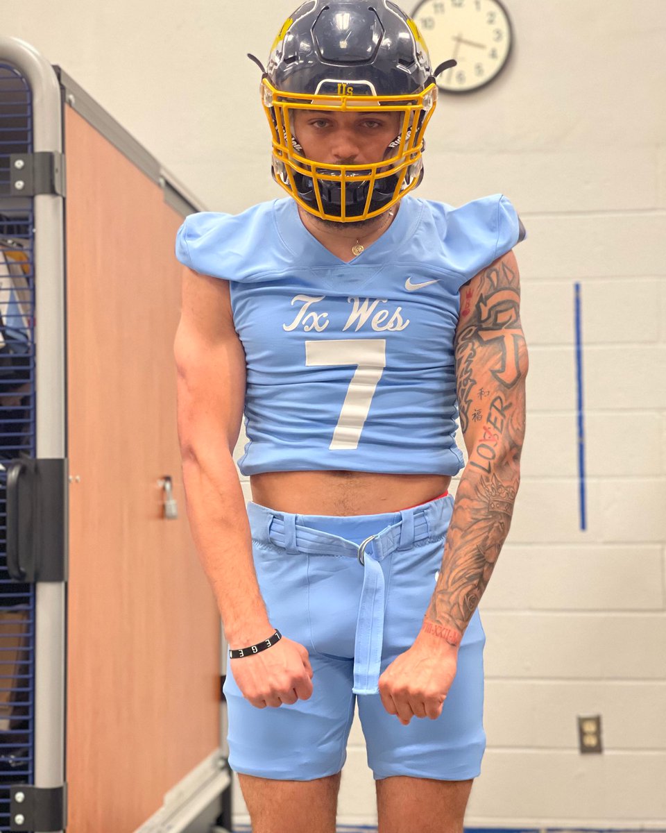 Zillamane7's tweet photo. Really enjoyed my time today @TxWesFootball 🐏 Thank you so much for the hospitality! @Coach_RGlover @CoachJPtxwes https://t.co/7By9RTlqCV