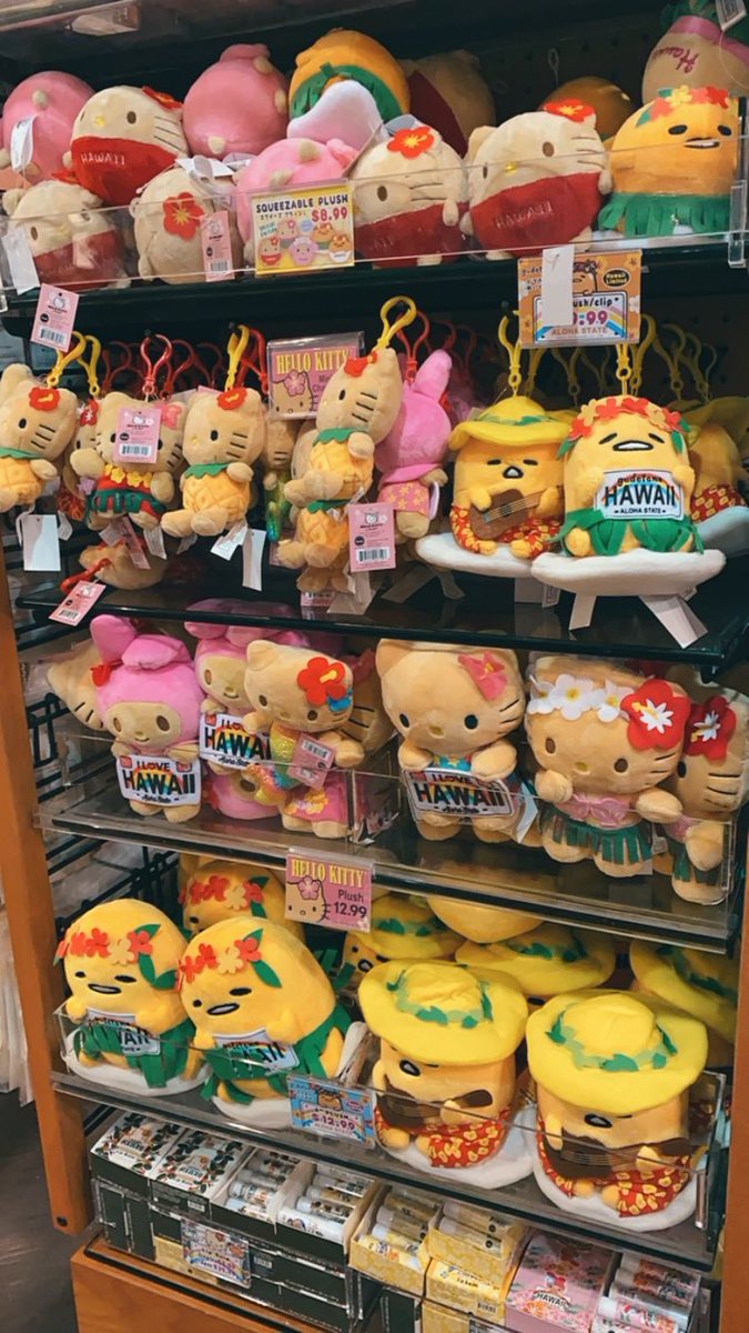sanriodaily's tweet photo. hello kitty and friends hawaii exclusive merch 💫 https://t.co/WFeG79AhZg
