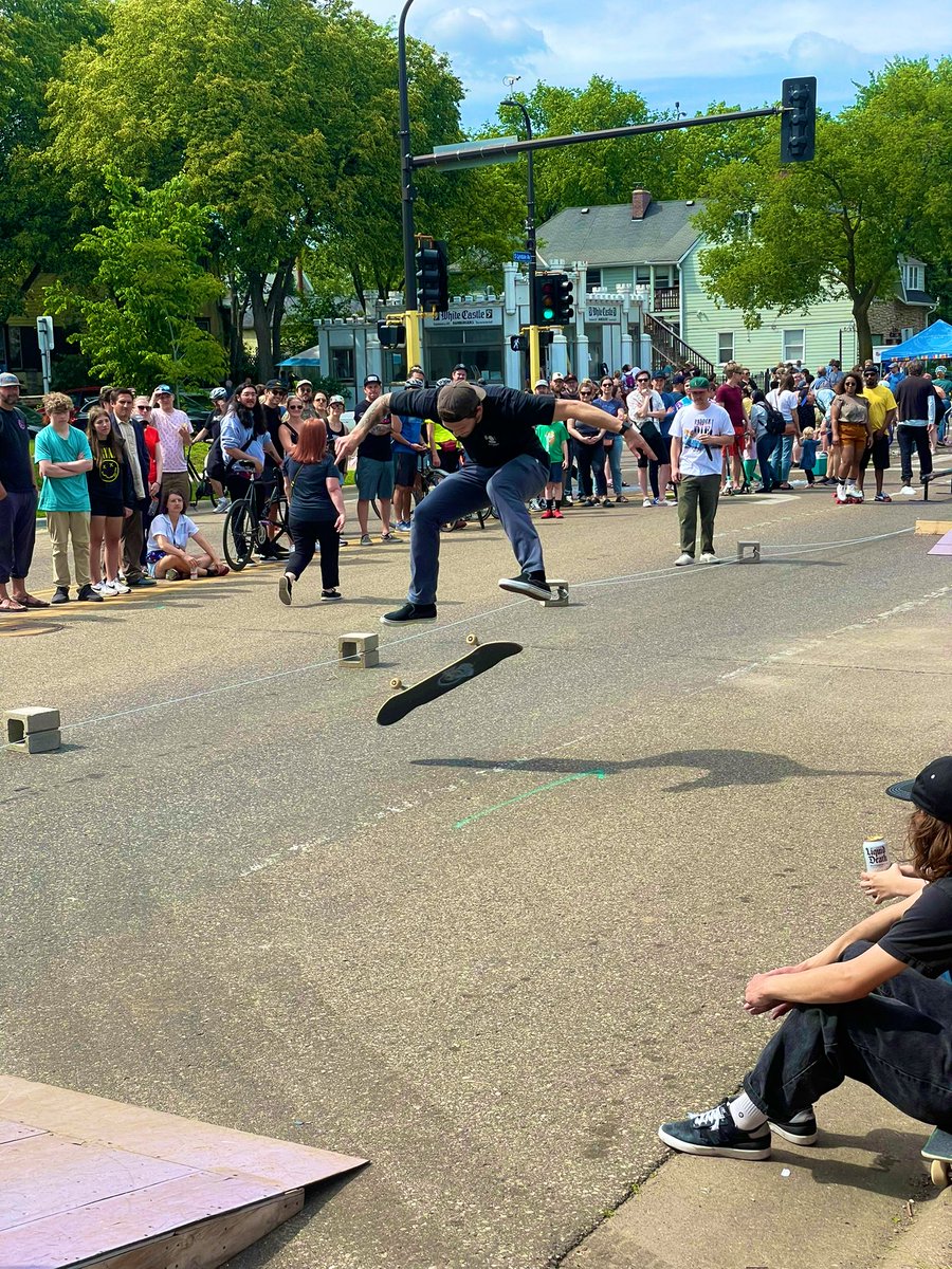It was a beautiful day <a href="/OpenStreetsMPLS/">Open Streets MPLS</a> Lyndale w/ <a href="/3rdLair/">3rd Lair</a> <a href="/calsurf/">Cal Surf</a> - 🛹21st Annual O.U.T. Tournament🛹