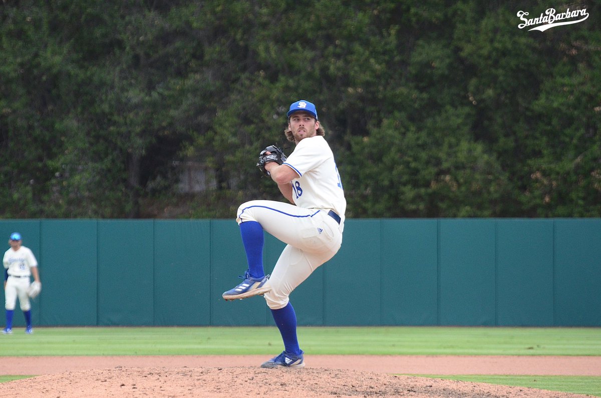 UCSB_Baseball's tweet photo. Hall tosses a scoreless inning to give the Chos one last opportunity to come back. 

T9 | Cardinal 8 - Gauchos 4
#GoChos https://t.co/NBbm6SOQG5
