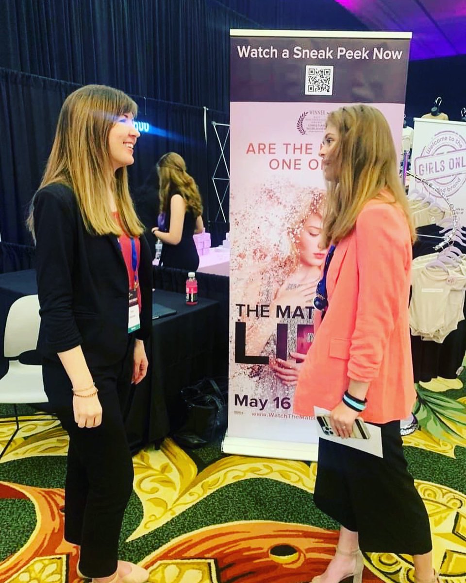 TheMatterofLife's tweet photo. Was encouraged to meet several girls at #YWLS2022 who already saw 𝙏𝙝𝙚 𝙈𝙖𝙩𝙩𝙚𝙧 𝙤𝙛 𝙇𝙞𝙛𝙚 in theaters! 💃🇺🇸💕 https://t.co/jiHuP0RfWs