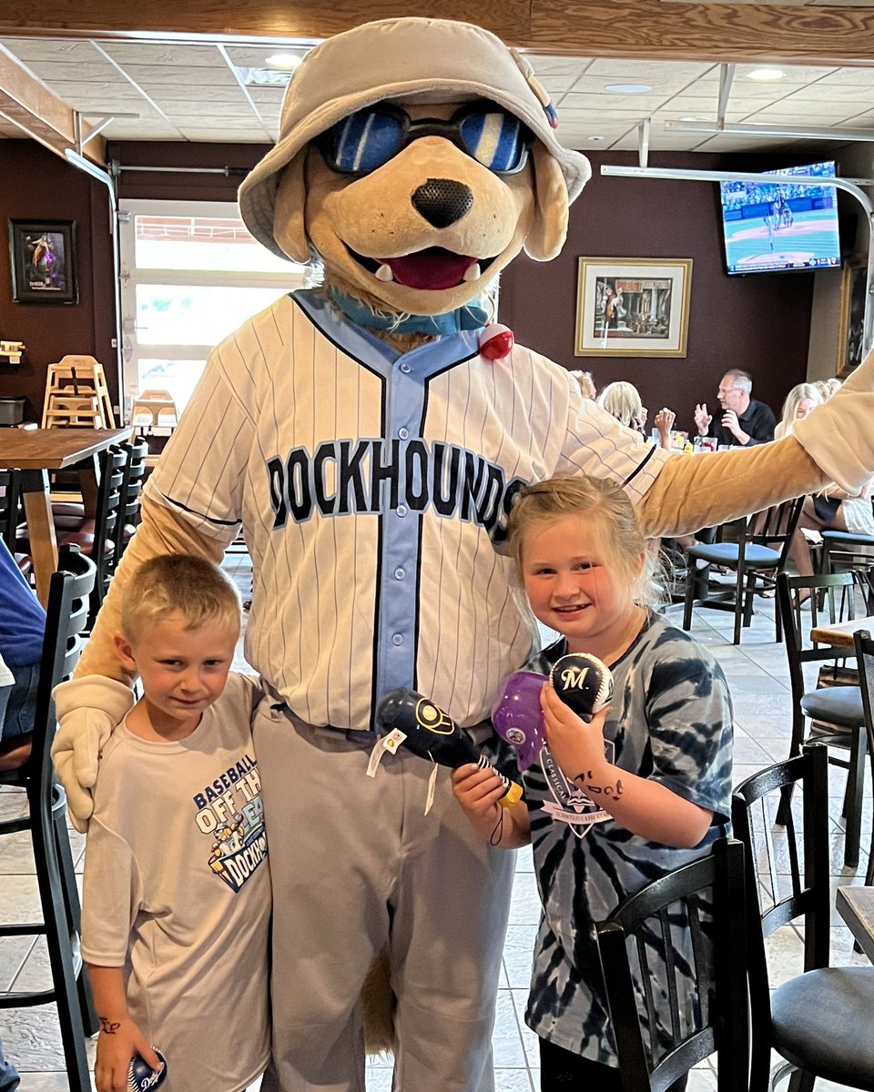 DockHounds's tweet photo. Had a great time at the Ella’s Public House Meet &amp; Greet after today’s game 😊

#WisconsinWeekend https://t.co/uR0qHKNFJ9