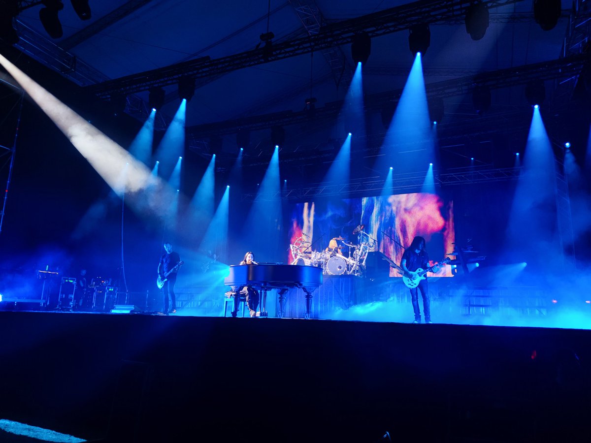 Evanescence Greece 🇬🇷 tweet media