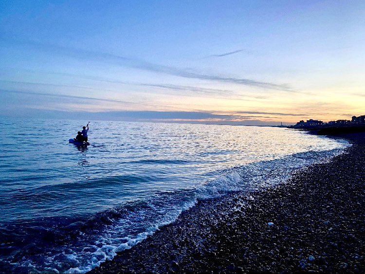 hmz__a1's tweet photo. Idek what made me do this I can’t even swim. Brighton Beach summer 2021🏖. https://t.co/48tScTEmkd