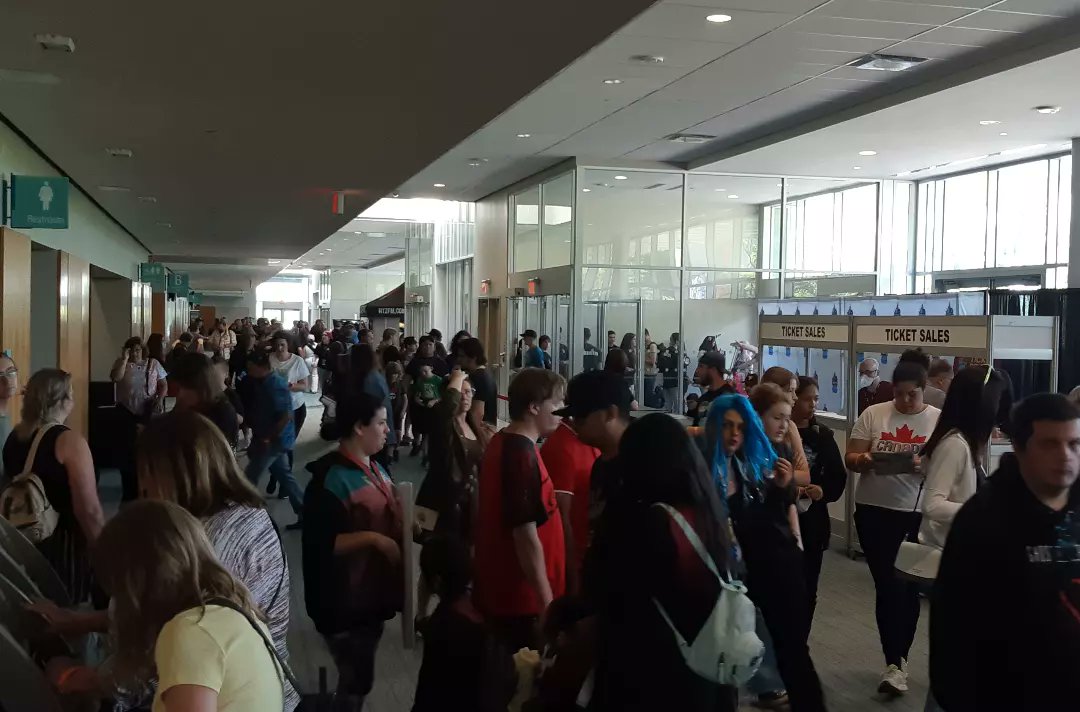 SunsetCrypt's tweet photo. Fun continued at @NFComicCon! Fans returned to Celebrity Panels from @jamesjcourtney &amp; @ncastlez on #Halloween, #BradDourif &amp; #AlexVincent on #Chucky and @Daniel_Logan on #StarWars. @ON_Ghostbusters made sure no ghouls got out of line. 👍to the Con Crew, Guests, &amp; Attendees. https://t.co/lVC8LQYZrx