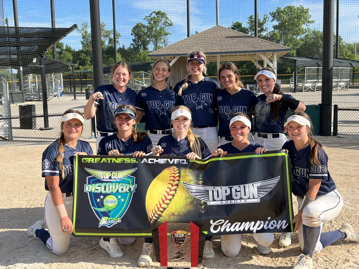 🏆Champions of the Top Gun Discovery 18u division! Great job ladies!! 🏆<a href="/ExtraInningSB/">EXTRA INNING SOFTBALL</a> @Los_Stuff @TGF_16_National <a href="/topgunfastpitch/">Top Gun Fastpitch</a> ✈️