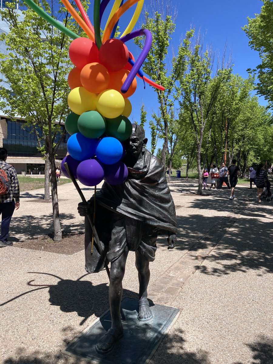 JanetMa95461729's tweet photo. Had a great day #wpgpride today!! Can not believe I’ve never gone before! So much love out there! This mama bear is so grateful for this community!!! https://t.co/IudzVnx81R