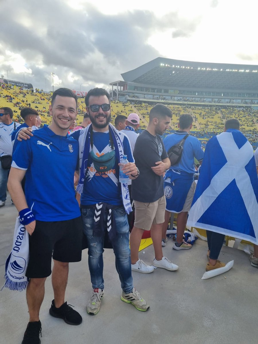 Drusolp's tweet photo. How it started                    How it's going

@CDTOficial https://t.co/AIUB3ZejWW