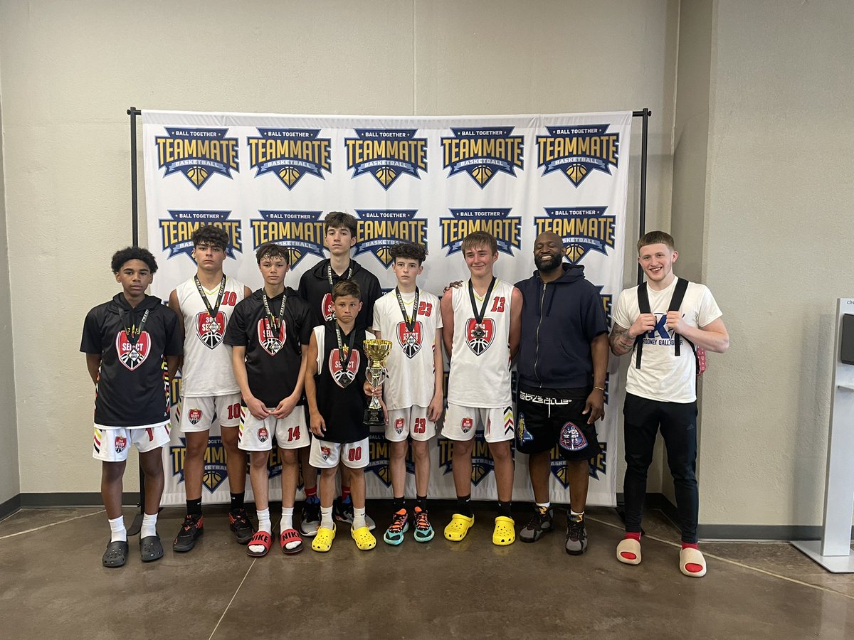 304_Select's tweet photo. Teammate 14u WV State Champs!!! #304Select @teammatehoops https://t.co/ovbEDzzXiU