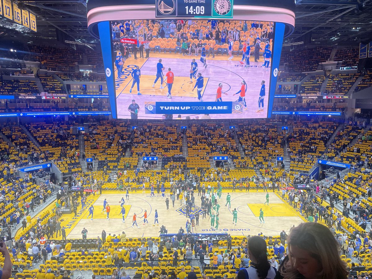 THE FUTURE OF FANDOM <a href="/nbatopshot/">NBA Top Shot</a>