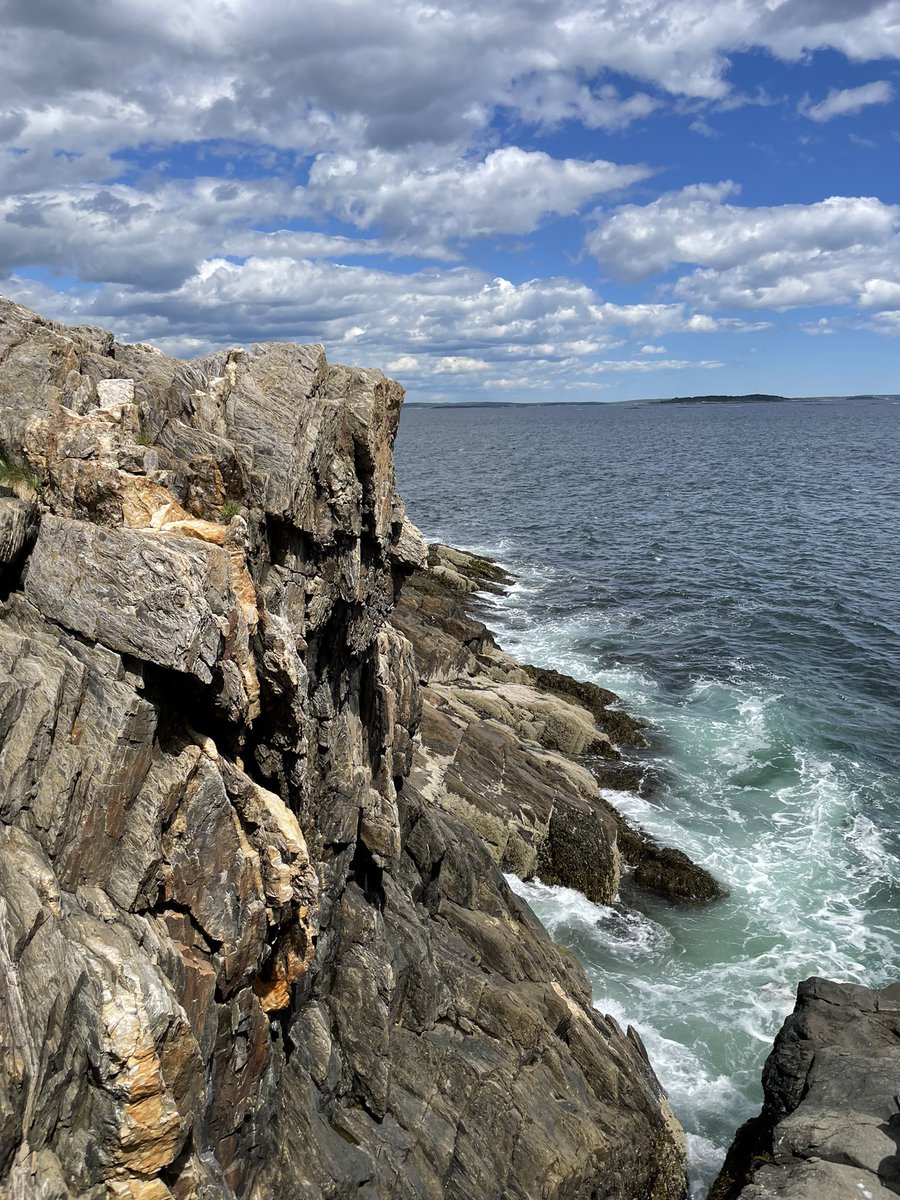 JamesHerbert's tweet photo. One of the things I love about #Maine is the endless areas to explore. Today’s adventure was a trip to #BaileyIsland, about 45 min north of #Portland. Spectacular scenery topped off by an amazing meal at Cook’s Lobster & Ale House. A truly magical place. https://t.co/2nHRWgJS0Z
