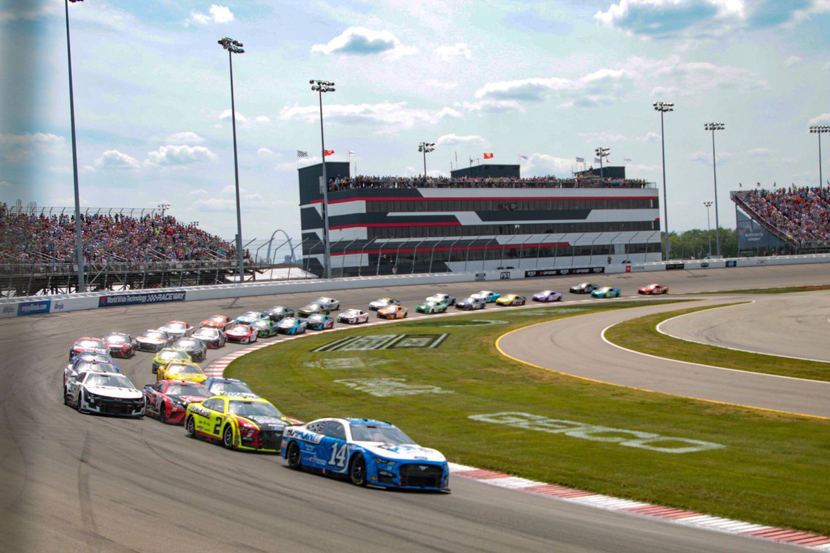 What a great day for #STL.  Great job Curtis Francois, <a href="/ChrisBlair4B/">🏎 Chris Blair 🏁</a>  and the entire <a href="/WWTRaceway/">WWT Raceway</a> crew!