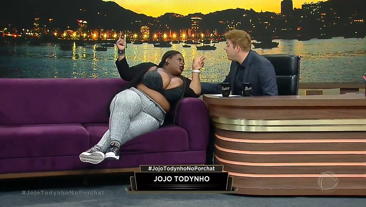 opsfaleirecord's tweet photo. Olha como a Jojo ficava a vontade na Record, era tão bom. A emissora não valorizou e perdeu #ProgramaDoPorchat #JojoTodynho @jojotodynhoofc @FabioPorchat https://t.co/p5AhDdgdZY