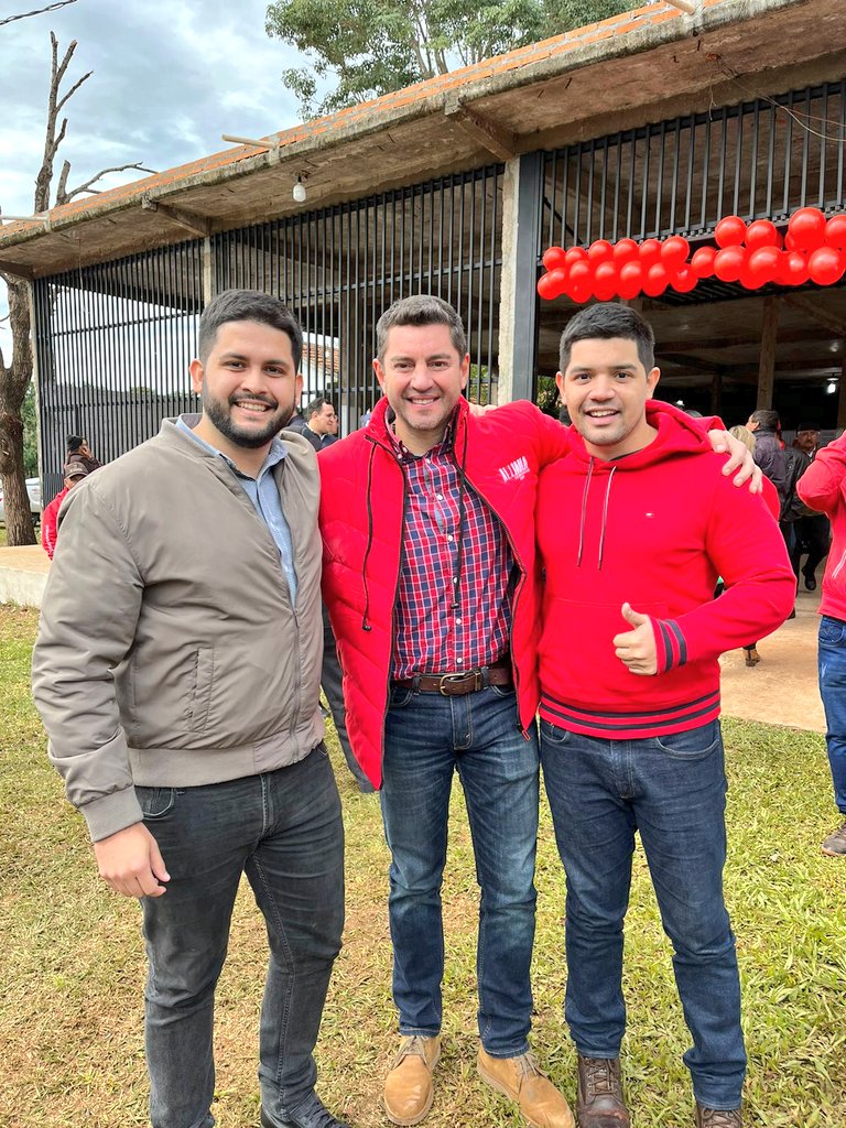 JoseRoberttipy's tweet photo. Santi Peña Presidente del 🇵🇾.
Joselo a la Junta de Gobierno Lista Nacional. 🚩

Este finde visitamos el VI Departamento de Caazapá, agradecido de corazón con mis amigos que en cada distrito apoyan  está causa y en especial al gran líder Diputado Nacional Avelino Davalos. https://t.co/33VIHN4Ueb