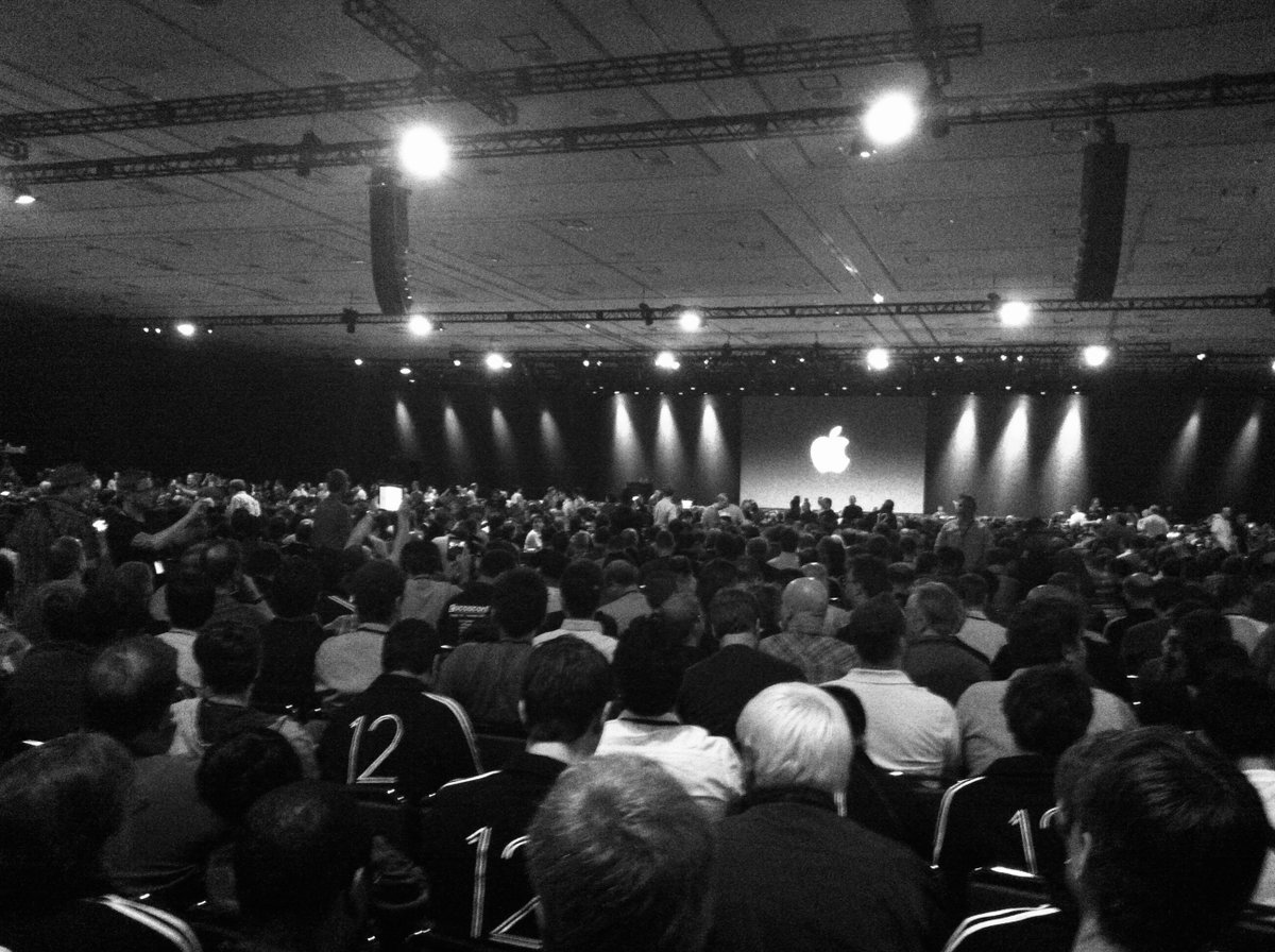 kenshin03's tweet photo. In-person WWDCs were memorable, but feel like what’s in store for tomorrow will be just as massive. #WWDC22 https://t.co/UNO2zoR57P