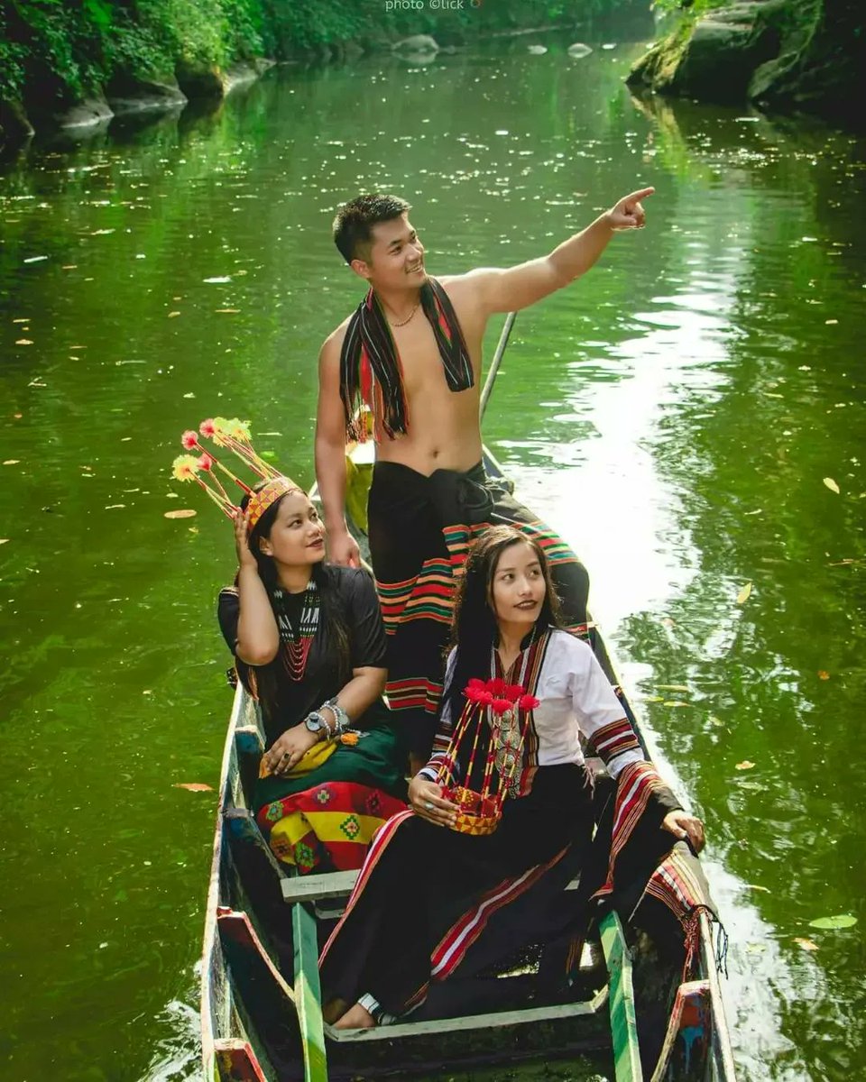 being_chikim's tweet photo. Mizo, Lusei and Bawm Traditional Attire

Credit: @bt_param 

#lusei #lusai #bawm #bawmtraditionalattire #bawmtraditionaldress #luseitraditionalattire #luseitraditionaldress #mizotraditionaldress #mizotraditionalattire #chin #kuki #mizo #zomi #chikim #beingchikim https://t.co/6c6oVTZQfo