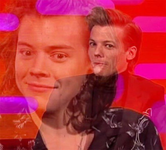 henrysrockstar's tweet photo. louis adding i will survive to the playlist the same day harry sang it at coachella?? ok larry stop making everything about larry! IM EMBARRASSED FOR YALL 💀 https://t.co/kXVfbemVzd