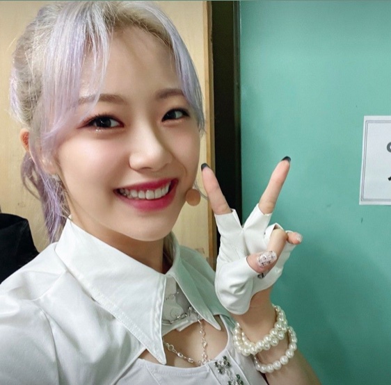 DailyJeewon's tweet photo. #시그니처 #cignature #지원 #Jeewon @cignature_J9 https://t.co/D1l09FFzn3