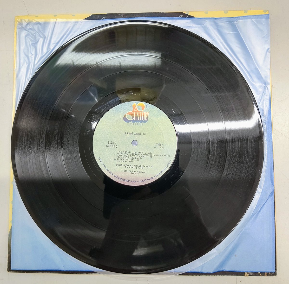 hardoff_kamiao's tweet photo. 【人気Jazz Funk盤入荷しました】
HipHopなどへのサンプリングネタ宝庫として有名なアーマッド・ジャマルが入荷しました!
※こちらはレジ裏ディスプレイです
#中古 #レコード #Vinyl #AhmadJamal #CTI #USoriginal https://t.co/Z8JLzOTIek
