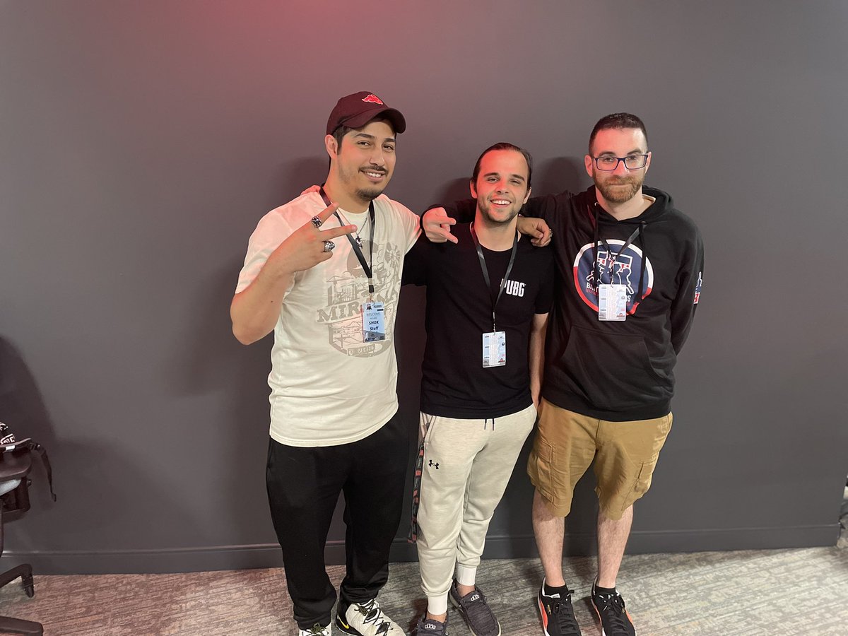 GE_R3D3Y3's tweet photo. Was amazing working with these guys this Weeknd at #BGE2KC fellow @gamergoo partners @BGESportsLLC
@ShoxGames @GrimReaperMD https://t.co/9r2mtISEHs