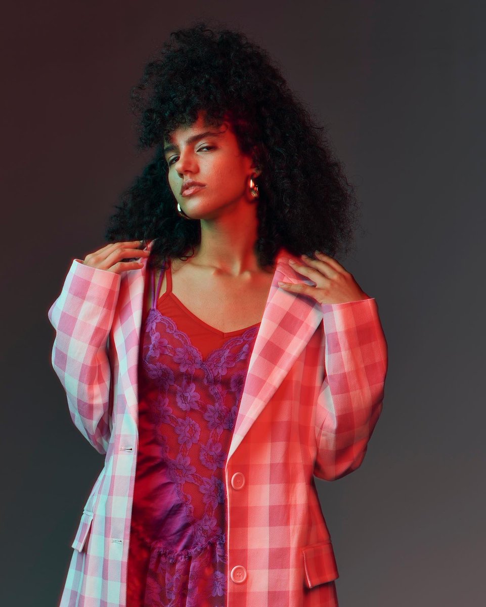 ERI9xoxo's tweet photo. Model : Natalia
Photograph : Reishi Eguma 
Styling : Yasuo Mori
Hair &amp; Makeup : Eriko Yamamoto 
 🎀💄https://t.co/QxDgRga415

#portrait #bighair #flashcolor #mua #hairmakeupartist https://t.co/MSUF2QEkYK