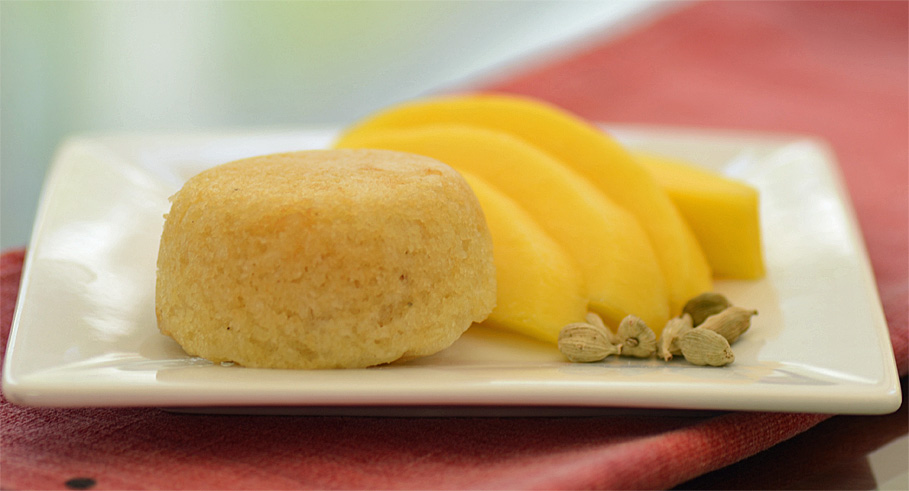 Because who doesn't want "fluffy clouds" for breakfast? fitbottomedgirls.com/2016/06/idlis-… <a href="/grokkerinc/">Grokkerinc</a> @justcookforkids