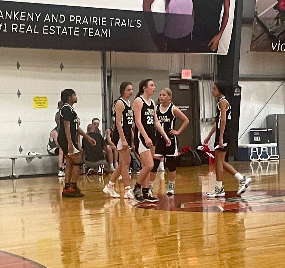 Congrats on a great weekend to all of our teams that competed in Des Moines!

7th National I, 6th National, &amp; 3rd National all finished 1st! 7th National II &amp; 4th National finished 3-1 and 5th National finished 2-2.