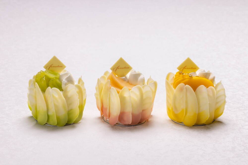 グランド ハイアット 東京、夏フルーツ＆食べられる花の涼しげグラススイーツ「ベリーヌ」 - fashion-press.net/news/88776