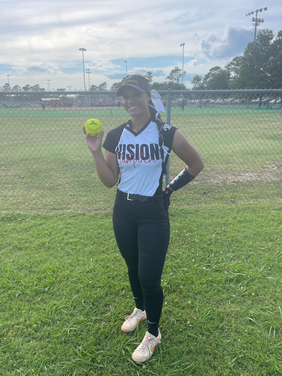 3-1 in pool play and headed into bracket tomorrow as the 3-seed!!! And 3 💣’s in pool play so far! 2024 MIF <a href="/KatieF2024/">Katie Fleming</a>, <a href="/OKWUeagles_SB/">OKWU Softball</a> commit, <a href="/DonahoKourtney/">kourtney donaho</a>, and <a href="/OttawaBravesSB/">Ottawa Braves Softball</a> commit <a href="/HammonsReagan/">Reagan Hammons</a> with 💣’s so far! Ready for bracket play tomorrow!!!