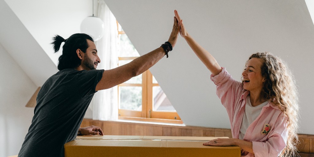 storageplus_'s tweet image. Your friends and family can also benefit from our #storagesolutions. So, if you're an existing customer, or if you have used our storage services in the past, we will reward you with a $75 credit when you refer a friend, colleague or family member to us! #storageplus