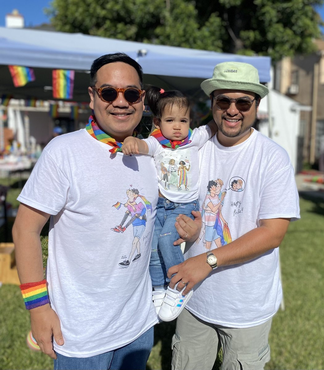 On LA #PrideWeekend our family is celebrating with shirts featuring characters from #Heartstopper the transformative work of @AliceOseman. 🏳️‍🌈🏳️‍⚧️