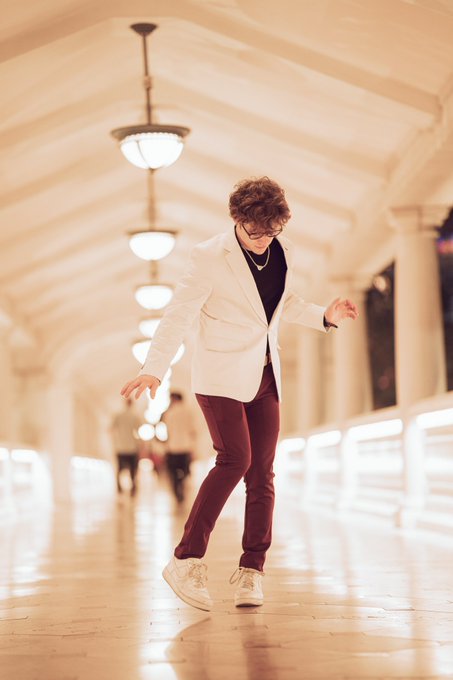 Jake took photos of me when I was dancing https://t.co/6HT0Kg6kUK
