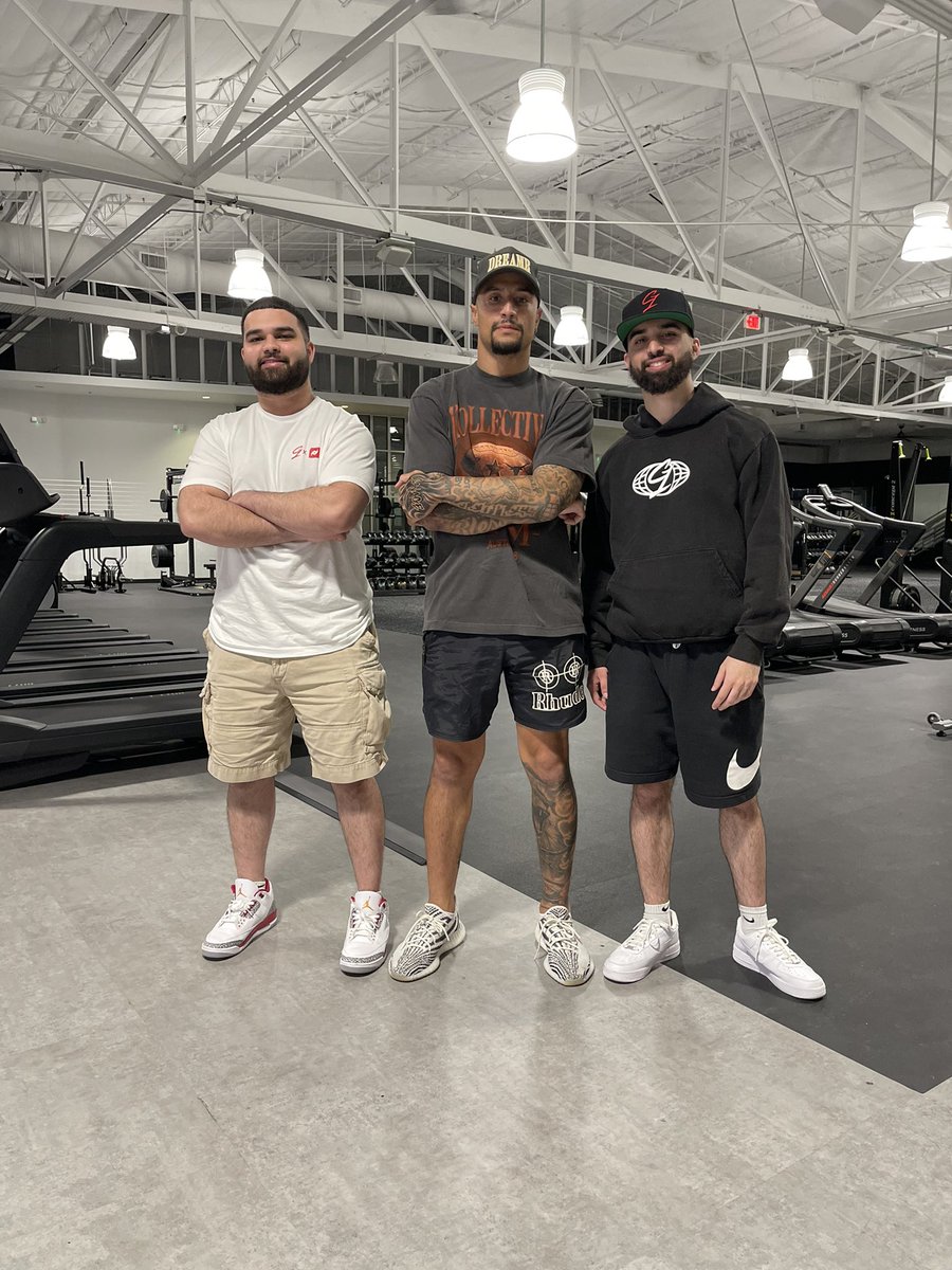 Appreciate <a href="/Odablock/">Odablock</a> &amp; <a href="/moe_tired/">Moe</a> for pulling up to Austin. You don’t meet to many people that feel like your brothers from the first time you meet them. Probably because I’ve been watching Oda since he used a shower curtain on a paint stick for his stream background😂