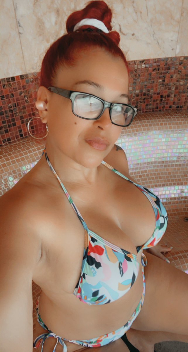 MsToxicGoddess's tweet photo. Ummm excuse me,
I’m busy doing Hot girl shit while you dream of Hot girl shit😎
#Imakeshithappen
#MsToxicGoddess #FinDomOG #HotGirlShit #MenSpoil #GoddessLife https://t.co/k5HRLnXAWp