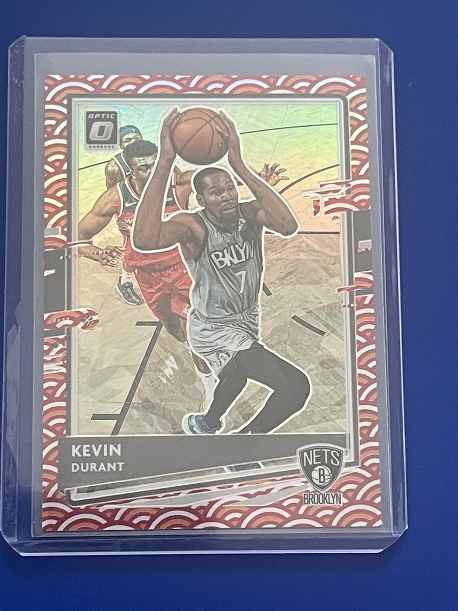 BiHTradingCards's tweet photo. Found a new Hobby and it’s Amazing!!

WHO ELSE LOVES THIS INDUSTRY! 👍

🔥 Here are some of the Best hits so Far into 2022!👀
•1/1 Steph CK
•SSP GALACTIC Scottie Barnes 
•SSP Photon Kevin Durant 
• Clyde Drexler patch auto 
 #panini #NBA #tradingcards #Cards #Breaks #prizm https://t.co/GCWvw20INq
