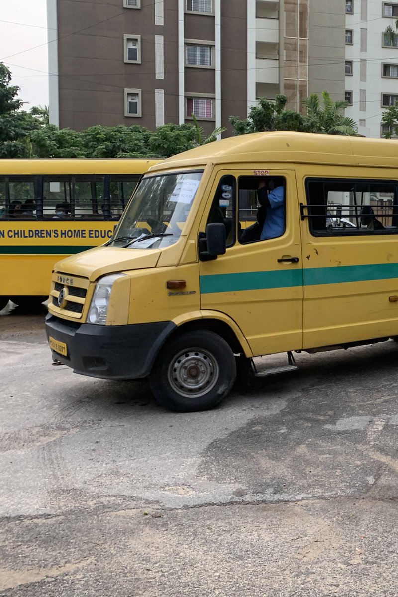 srinualavilli's tweet photo. June is here! Lakhs of Bengaluru 👧👶 back to “offline”📚✏️ Most of them can’t walk or 🚲 to school.Thousands of school buses ferry them. What happens to these buses after they’re done? They sit idle all day! Why not charter @BMTC_BENGALURU like the famous Valley School does? 1/n https://t.co/mlJy04Jm1p